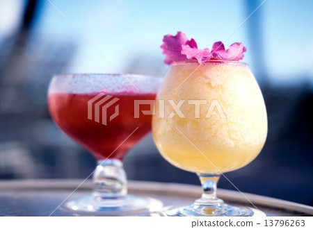 Tropical cocktail Tropical cocktail 13796263