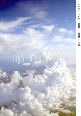Major summer cumulus occurring over the western Pacific in summer Major summer cumulus occurring over the western Pacific in summer 13797357