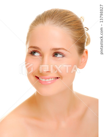 Young woman 13798827
