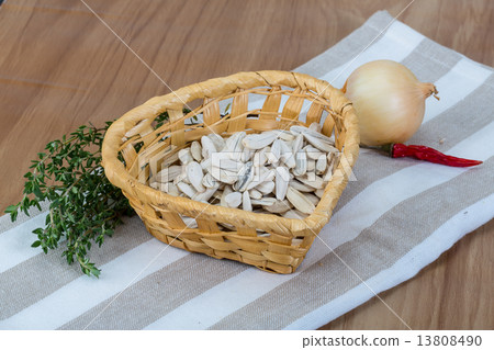 White sunflower seeds White sunflower seeds 13808490