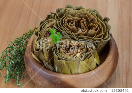 Boiled artichokes Boiled artichokes 13808491