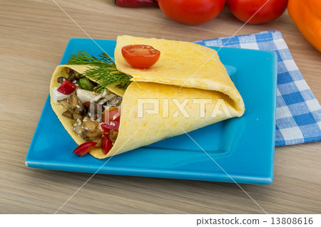 Aubergine pita 13808616