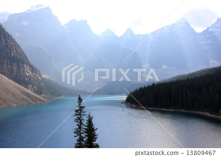 Moraine Lake Canada 13809467