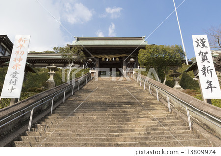 Nagasaka and Daimon of Suwa Shrine 13809974