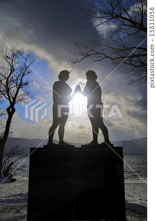 Lake Towada in winter 13811058