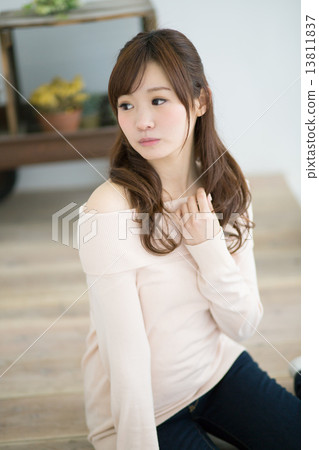 long hair woman long hair woman 13811837