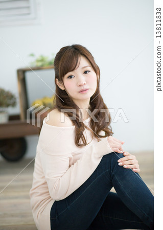 long hair woman long hair woman 13811838