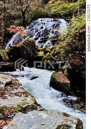 福島縣Samekawa村的驅動線 13823572