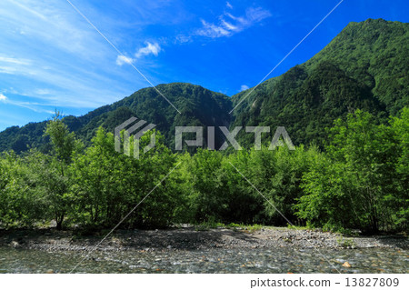 夏天的上高地 夏天的上高地 13827809