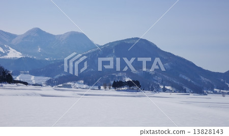 Shinshu afternoon snow lots of Neguka ruins Shinshu afternoon snow lots of Neguka ruins 13828143