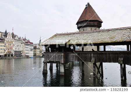 Lucerne -5 13828199
