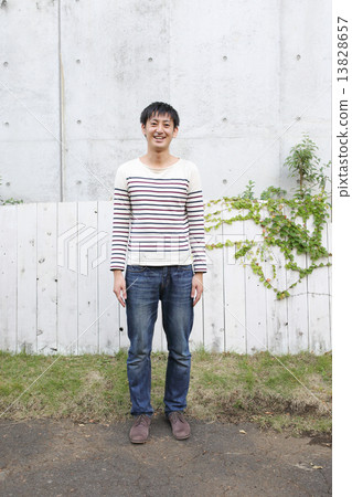 A young man 13828657