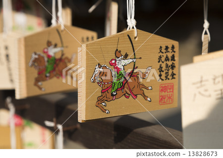 和泉神社的花馬馬的ema 13828673