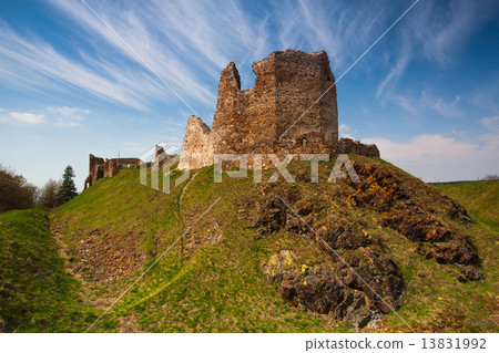 Lichnice castle 13831992