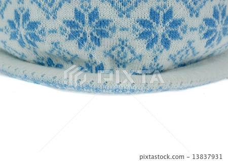 White Knitted Winter Wool Hat With Pom-Pom 13837931