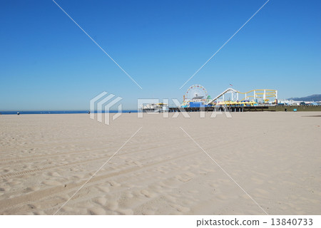 Santa Monica 13840733
