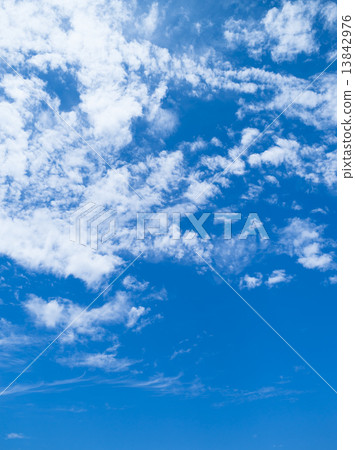 新鮮的天空和雲彩 13842976