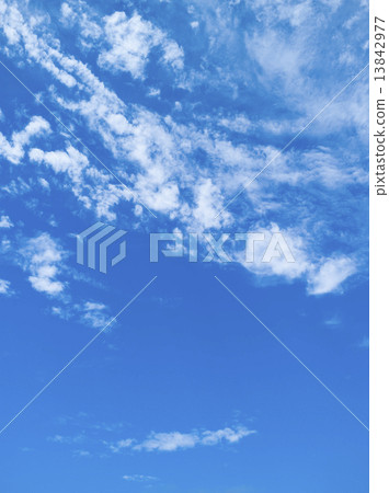 新鮮的天空和雲彩 13842977