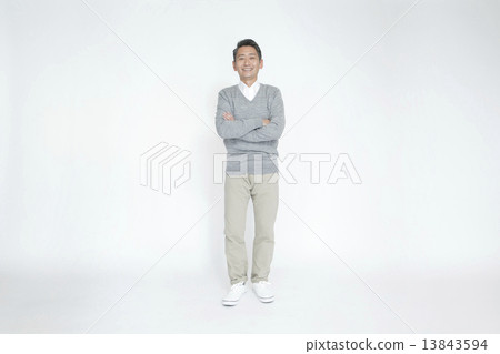 Male in his 50s 13843594