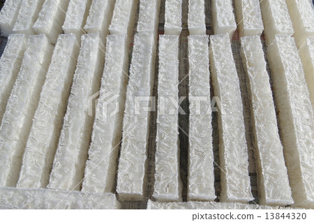 Corner agar production scenery (Suwa district, Nagano prefecture) Corner agar production scenery (Suwa district, Nagano prefecture) 13844320