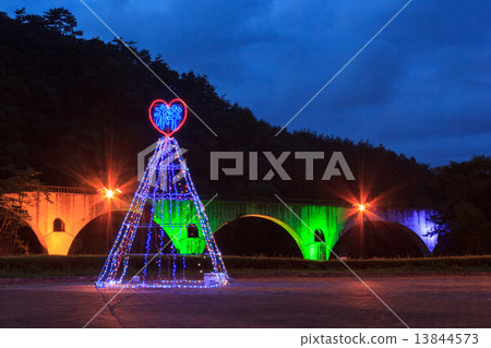 Glasses Bridge Illuminations 13844573