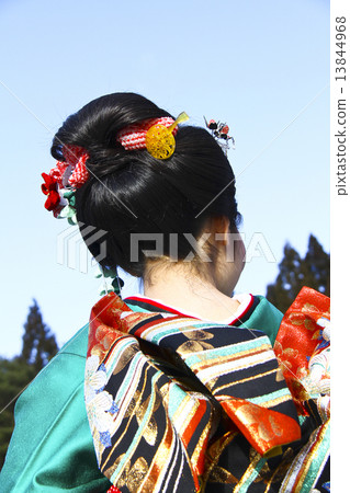 Adult ceremony 13844968