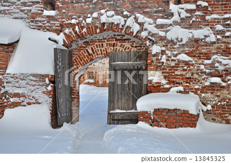 Old wooden gate in ancient russian monastery Old wooden gate in ancient russian monastery 13845325