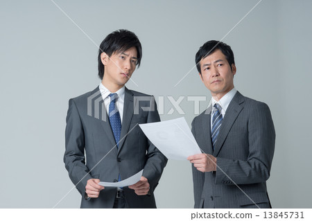 Businessman Businessman 13845731