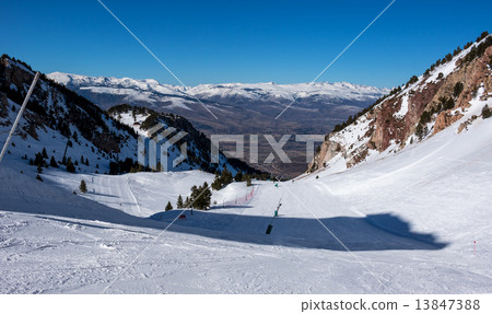 Ski resort Ski resort 13847388