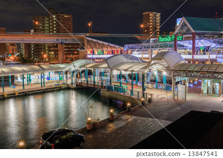 Bayside Place 13847541