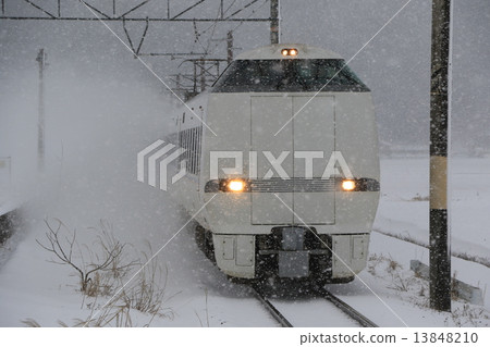 在Yuki的683系列限定快遞“Shirasagi” 13848210