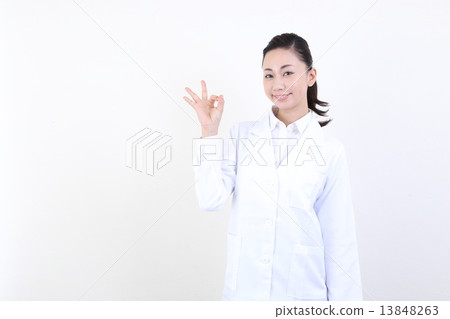 醫療女性白色衣裳醫生藥劑師醫學院的老師 13848263