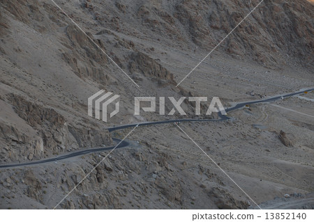 Himalayan landscape 13852140