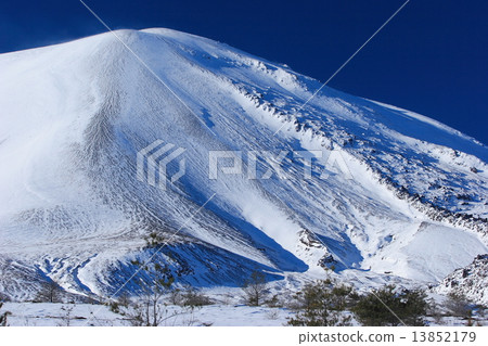 Mt. Asama winter landscape 13852179