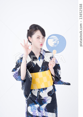 浴衣的小姐 浴衣的小姐 13852588