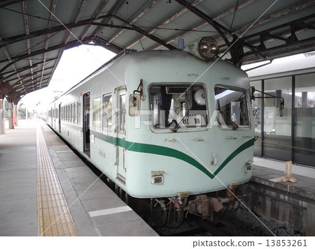 Ichibata train 13853261