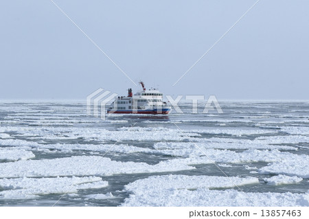 Drift ice 13857463