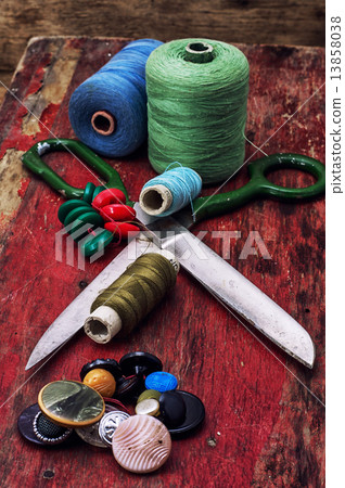 sewing threads 13858038