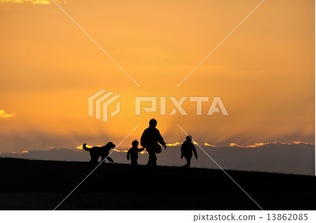 Sunset and parents 13862085