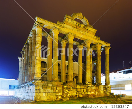 Ancient roman temple in night Ancient roman temple in night 13863847