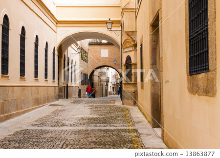 Old narrow street in european city. Plasencia 13863877