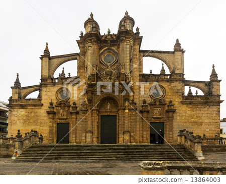 Cathedral in  day time. Jerez de la Frontera 13864003