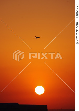 羽田國際航站樓的第一個日出 13864773