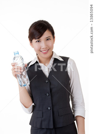 drinking water 13865094