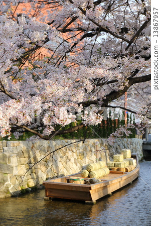 Kyoto Takasegawa Ichinoyuu 13867957