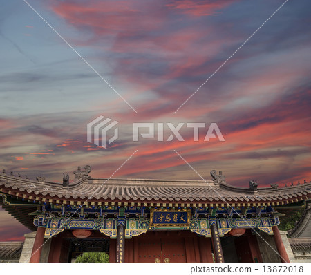 Roof decorations on the territory Giant Wild Goose Pagoda, is a Buddhist pagoda located inXian,China 13872018