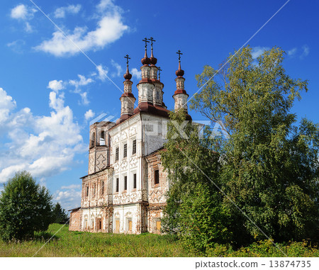 Ruins of ancient Orthodox Church in Varnitsy (Totma), North Russ 13874735
