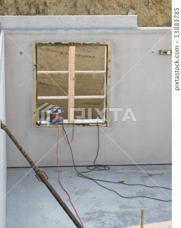 Construction of a cellar 13883785