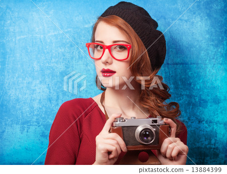 Redhead women in beret 13884399