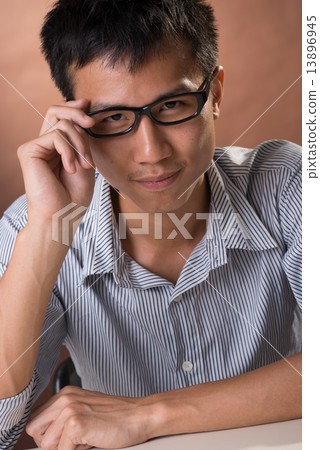 Successful business man 13896945